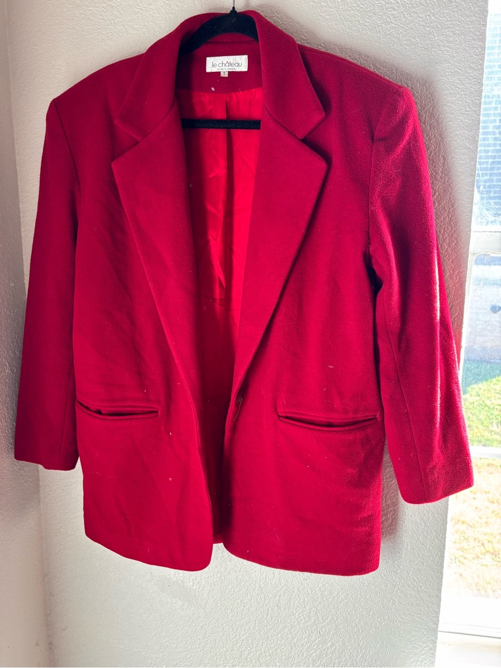 le chateau Red wool/ nylon blend Tailored Blazer Jacket shoulder pads